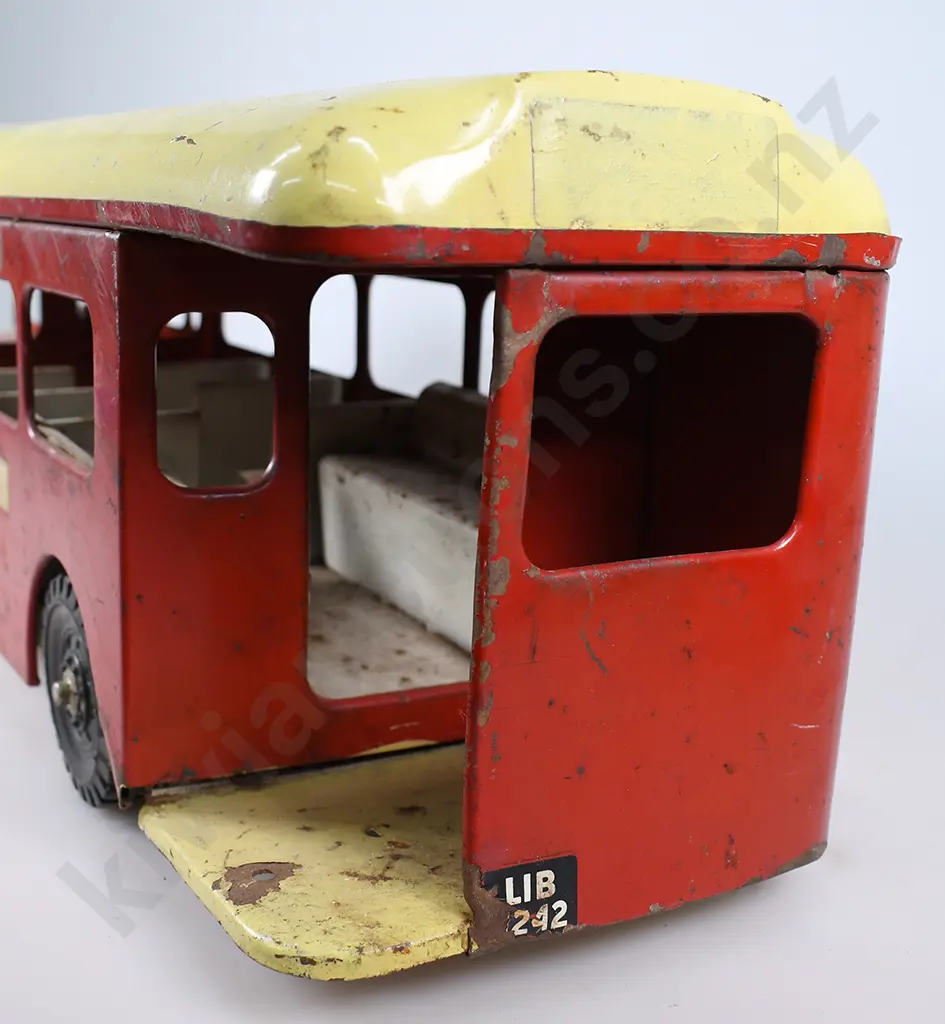 TRI-ANG PRESSED STEEL LONDON BUS Image 1++