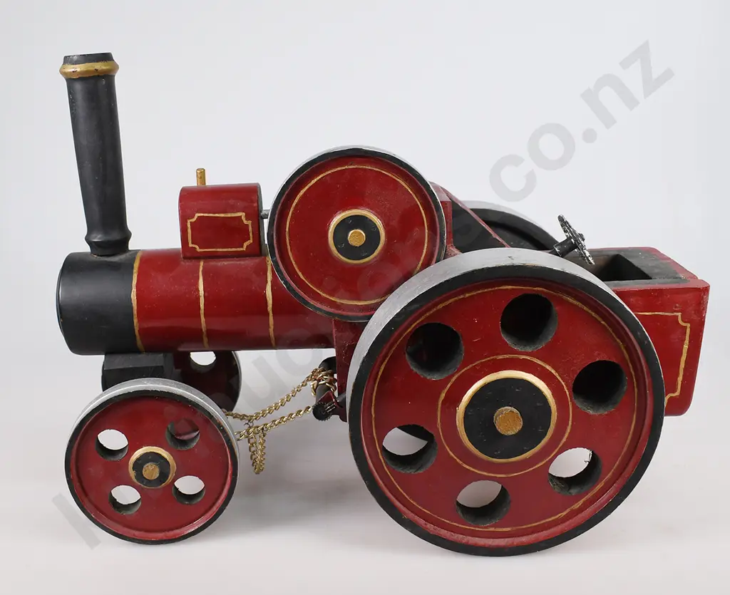 WOODEN TRACTION ENGINE Image 1++