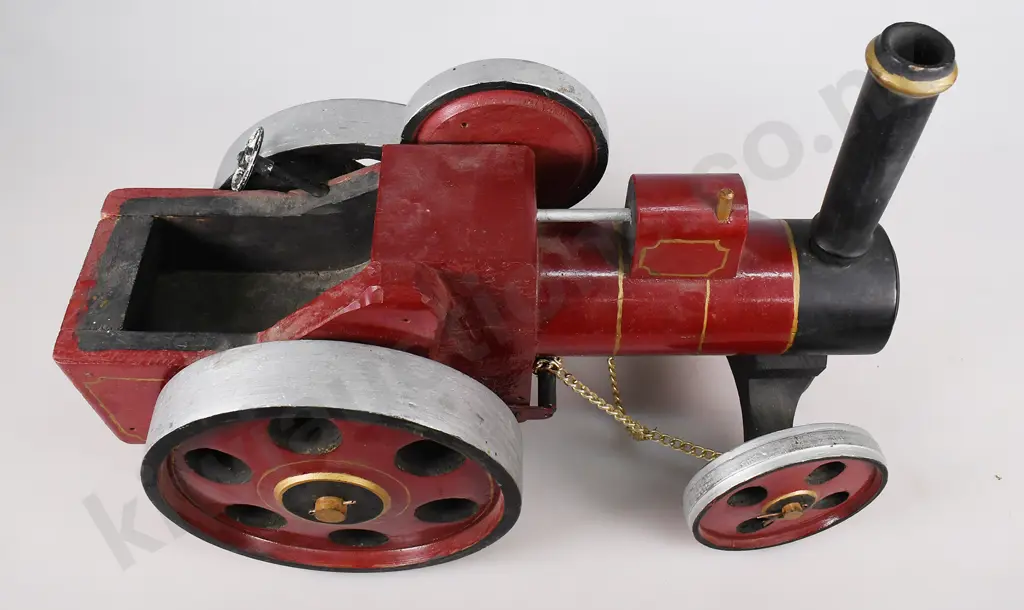 WOODEN TRACTION ENGINE Image 1++