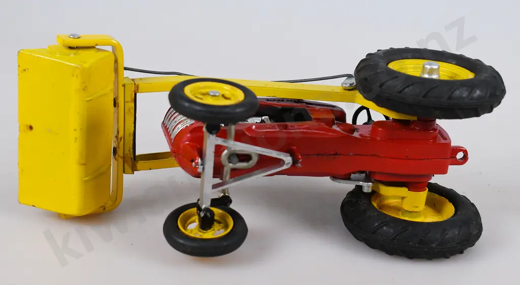 LINCOLN TOYS MAJOR MODELS FRONT END LOADER Image 1++