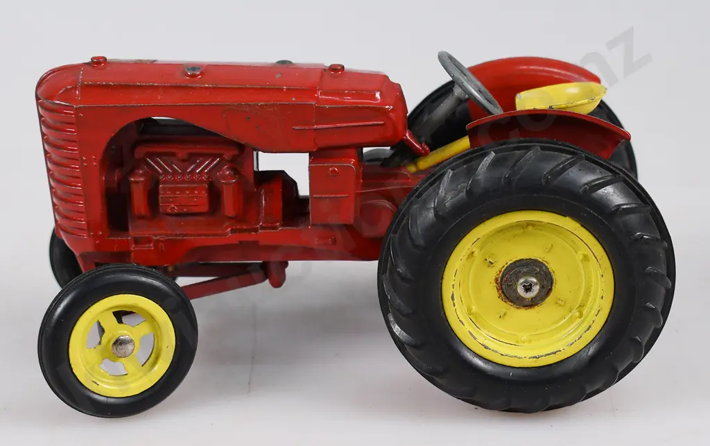 LINCOLN MAJOR MODEL MASSEY HARRIS TRACTOR Image 1++