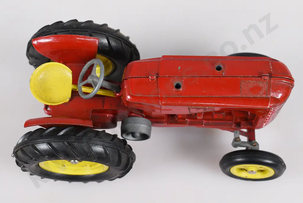 LINCOLN MAJOR MODEL MASSEY HARRIS TRACTOR Image 1++