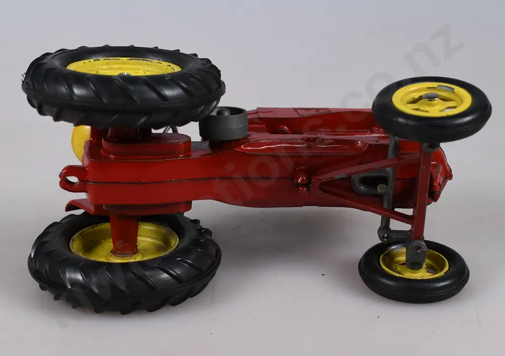 LINCOLN MAJOR MODEL MASSEY HARRIS TRACTOR Image 1++