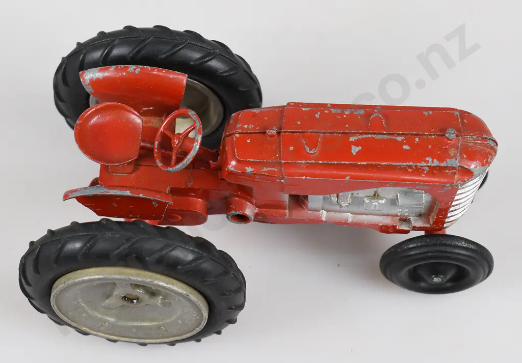 LINCOLN MAJOR MODEL MASSEY HARRIS TRACTOR Image 1++