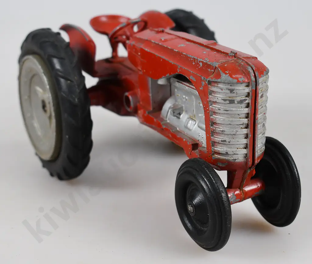 LINCOLN MAJOR MODEL MASSEY HARRIS TRACTOR Image 1++