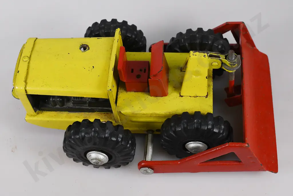 BOOMAROO TOURNATRACTOR Image 1++