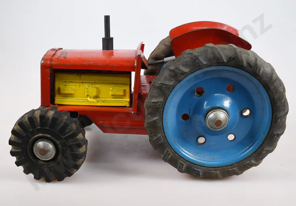 BOOMAROO TRACTOR, TWO WHEEL TRAILER & MOWER Image 1++