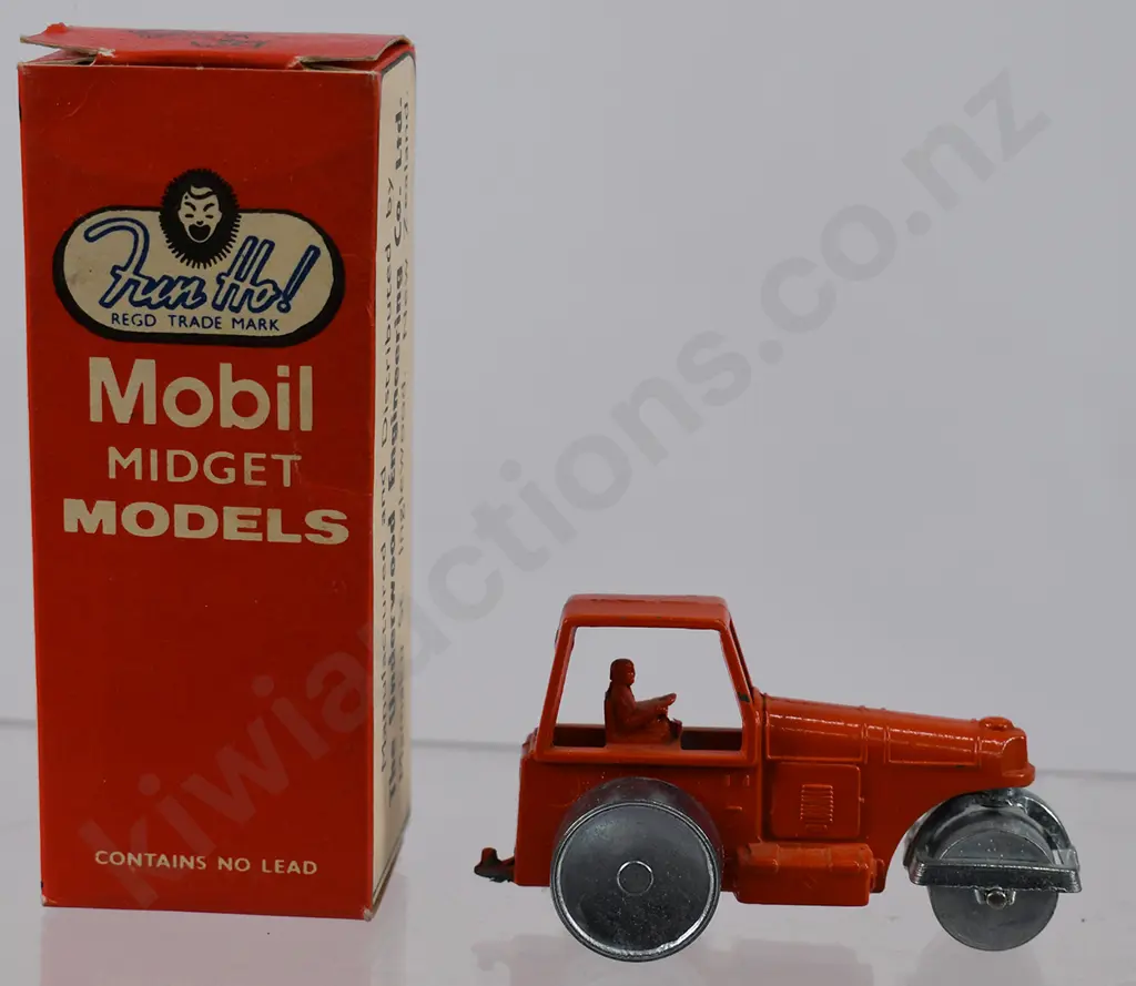 FUN HO MIDGET ROAD ROLLER 37, BOXED Image 1++