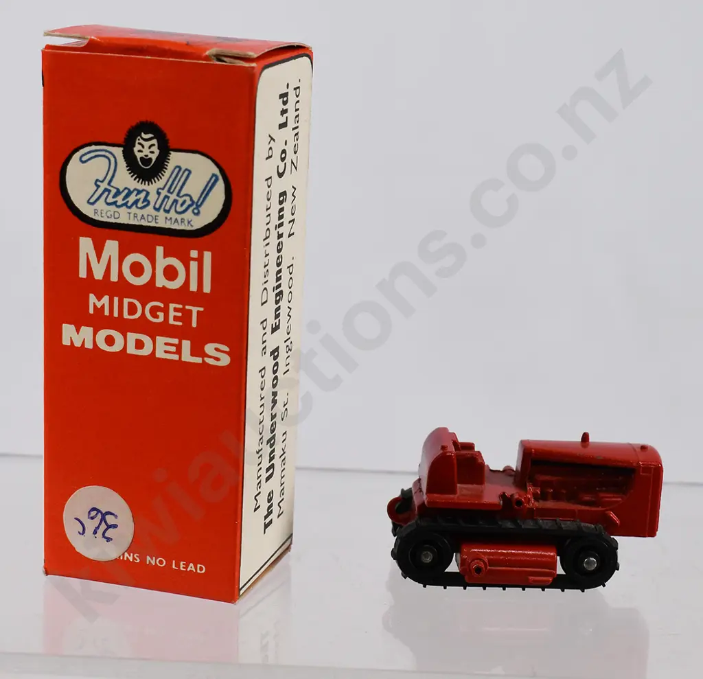 FUN HO MIDGET CATERPILLAR TRACTOR 42, BOXED Image 1++