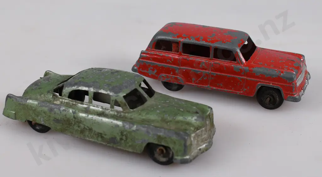 BRENTWARE MODEL CADILLAC SEDAN, FORD ESTATE CAR VEHICLES Image 1++