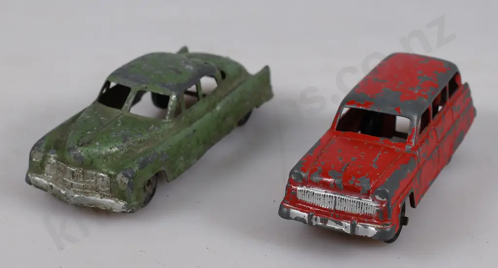 BRENTWARE MODEL CADILLAC SEDAN, FORD ESTATE CAR VEHICLES Image 1++