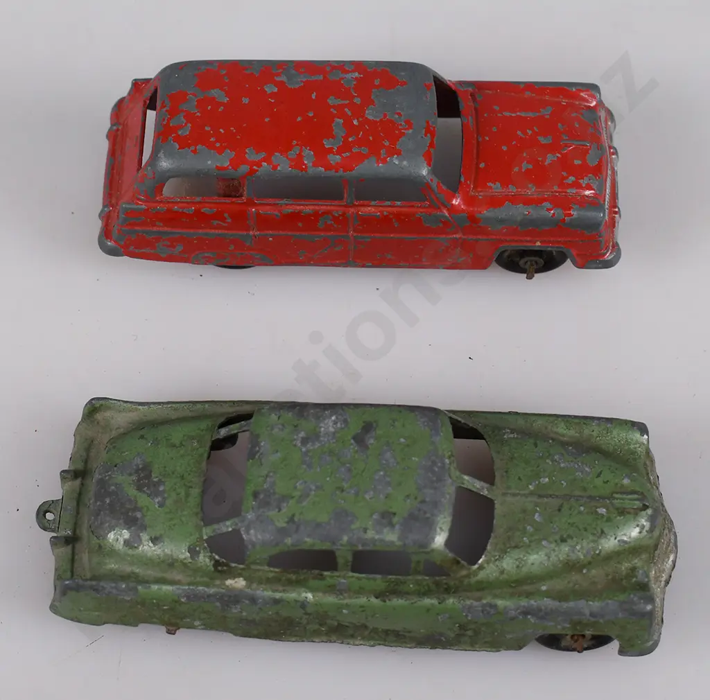 BRENTWARE MODEL CADILLAC SEDAN, FORD ESTATE CAR VEHICLES Image 1++