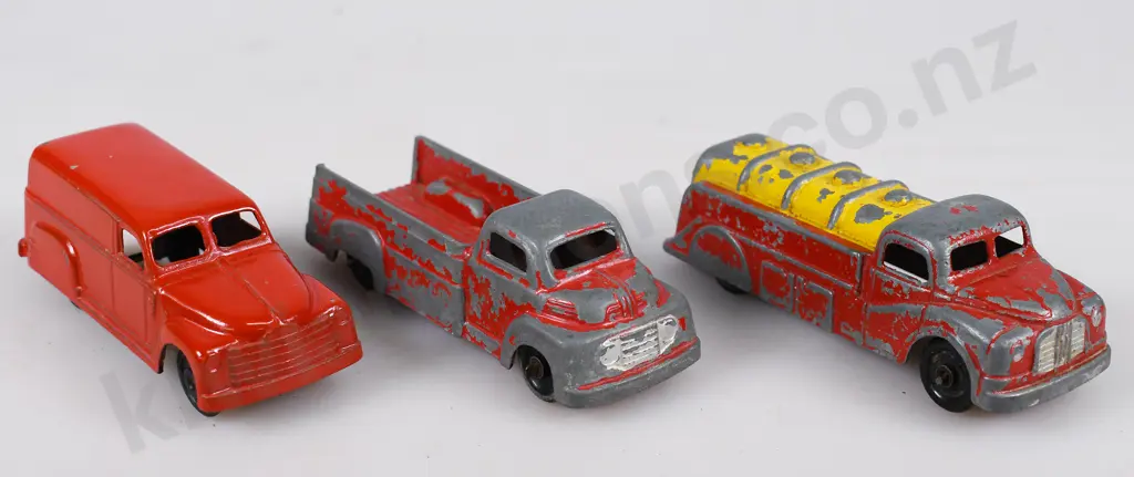 BRENTWARE MODEL CHEV PANEL VAN, FORD PICKUP, AUSTIN TANKER Image 1++