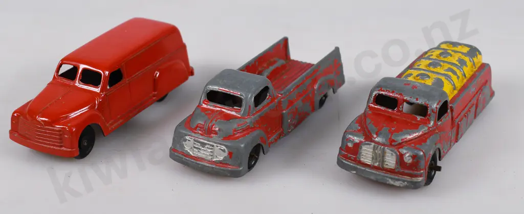 BRENTWARE MODEL CHEV PANEL VAN, FORD PICKUP, AUSTIN TANKER Image 1++