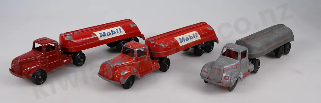 BRENTWARE MODEL MOBIL PETROL TANKERS Image 1++