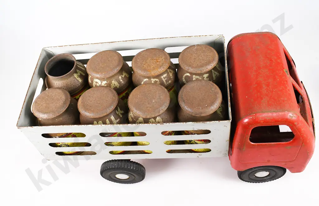 TRI-ANG DIESEL SERIES MILK TRUCK Image 1++