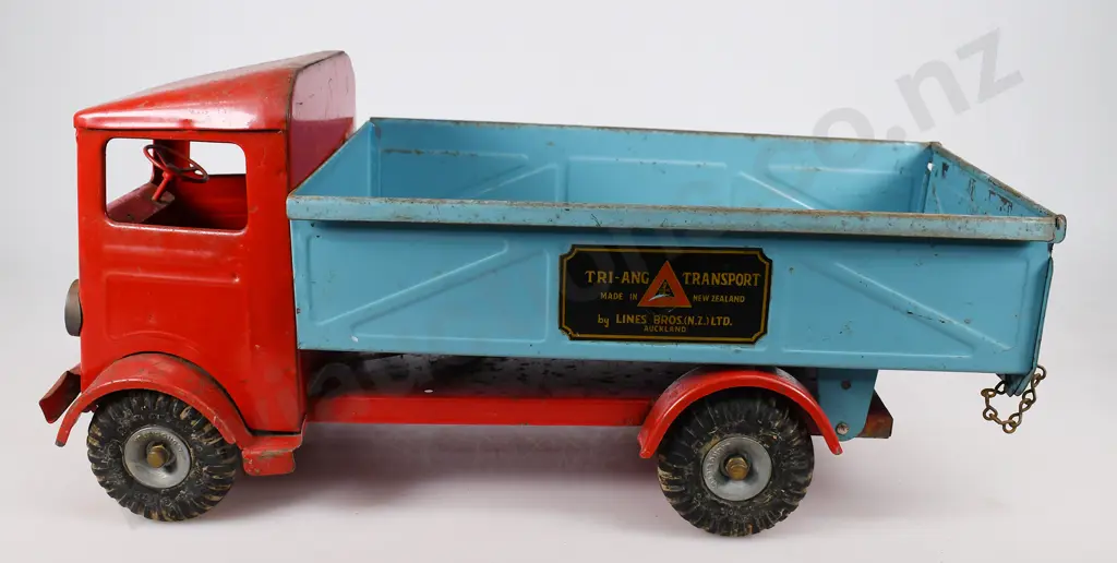 TRI-ANG 200 SERIES TIP TRUCK Image 1++