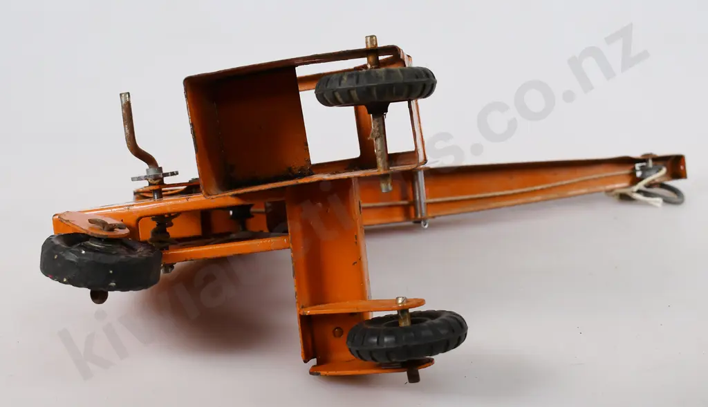 TRI-ANG MOBILE JIB CRANE Image 1++