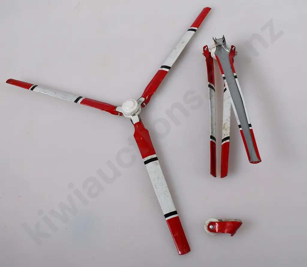 LINCOLN TOYS PIONEER AIRWAYS HELICOPTER Image 1++