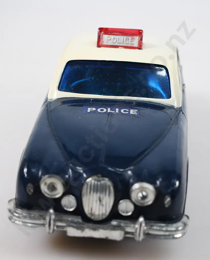 LINCOLN INTERNATIONAL BATTERY OPERATED POLICE CAR Image 1++