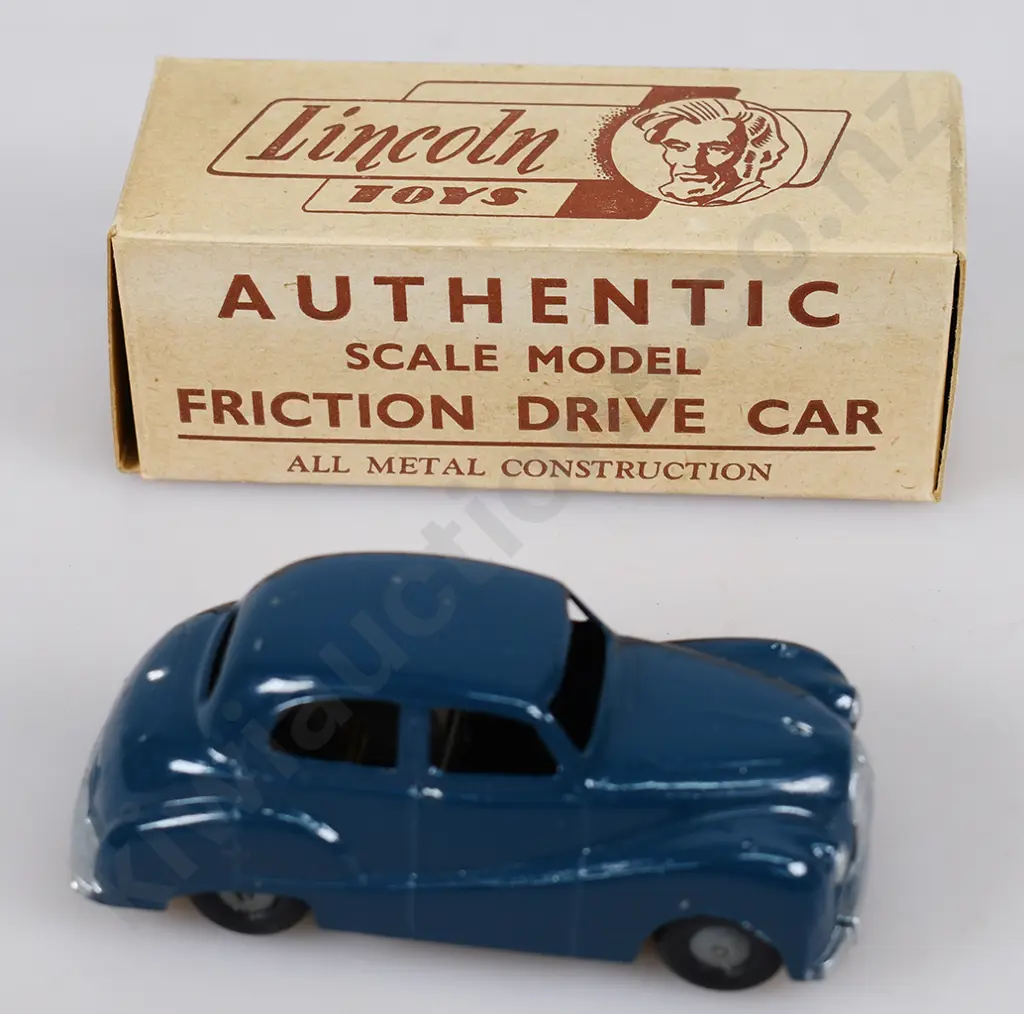 LINCOLN TOYS FRICTION DRIVE AUSTIN A.40 Image 1++