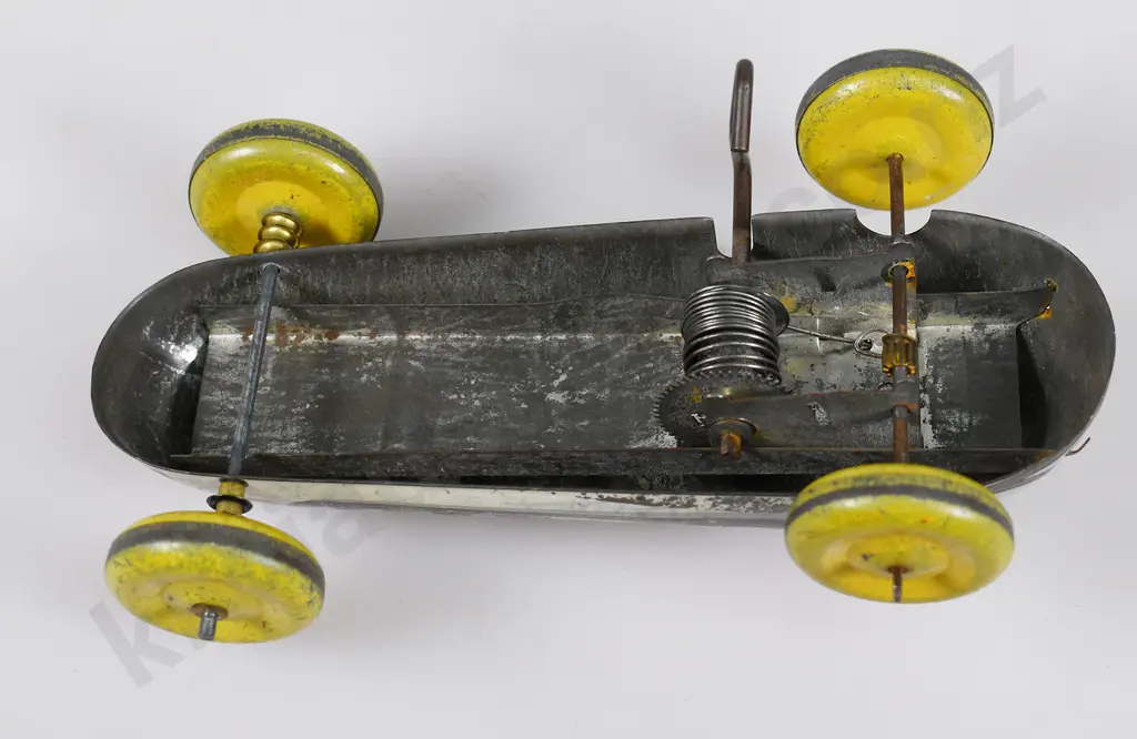 LINCOLN TOYS CLOCKWORK RACING CAR Image 1++