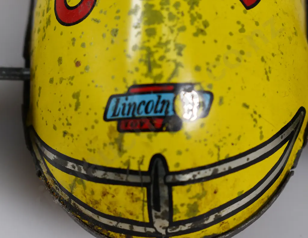 LINCOLN TOYS CLOCKWORK RACING CAR Image 1++