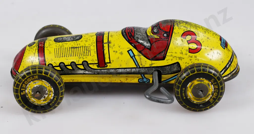 LINCOLN TOYS CLOCKWORK RACING CAR Image 1++