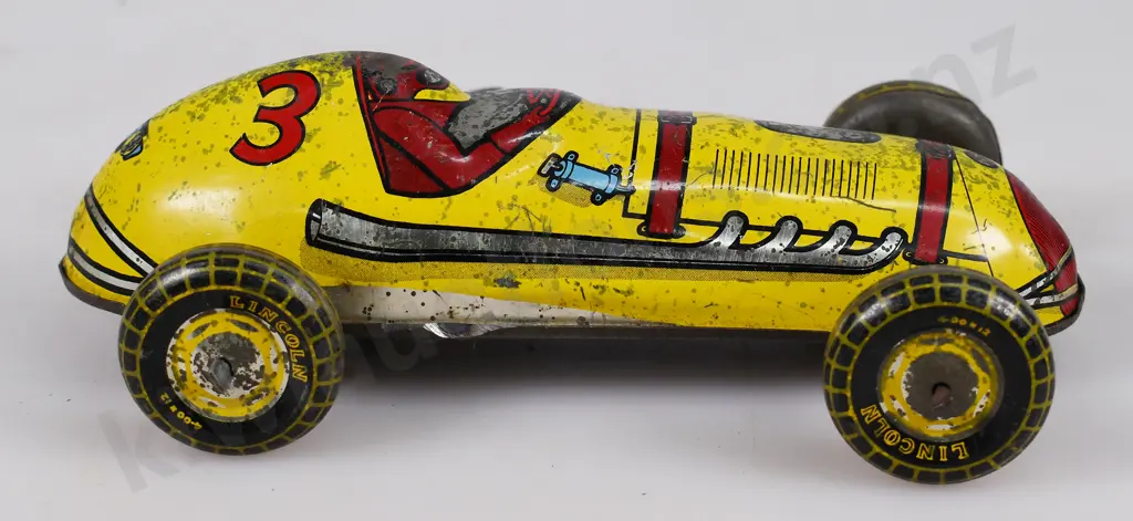 LINCOLN TOYS CLOCKWORK RACING CAR Image 1++
