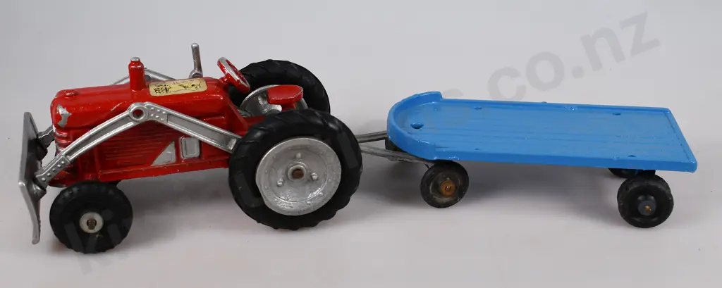 MACKENZIE & BANNISTER TRACTOR & TRAILER Image 1++