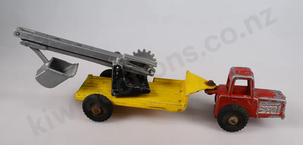 MACKENZIE & BANNISTER ARTICULATED DITCH DIGGER Image 1++