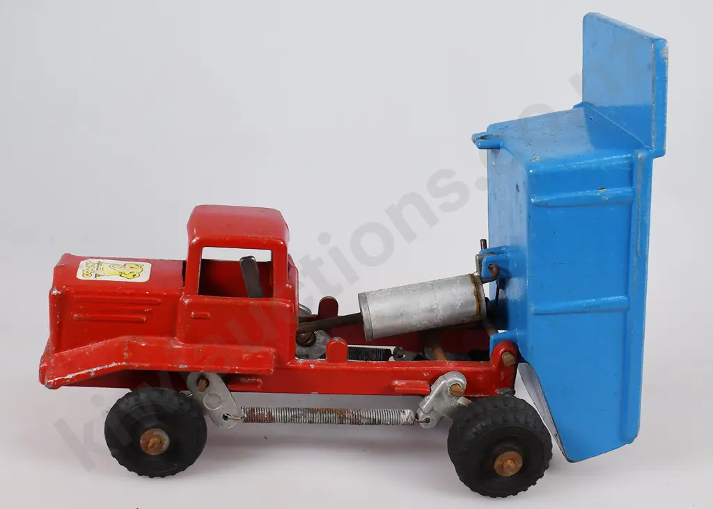 MACKENZIE & BANNISTER TIP TRUCK Image 1++