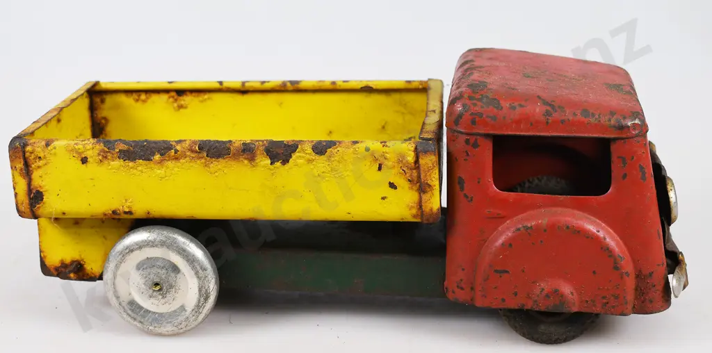 LINCOLN SUPER HERCULES NZ TOY TIP TRUCK Image 1++