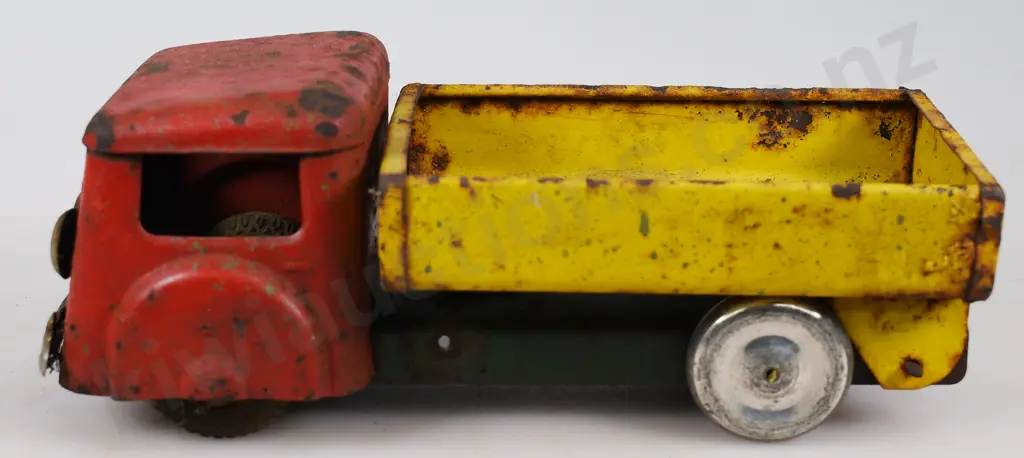 LINCOLN SUPER HERCULES NZ TOY TIP TRUCK Image 1++