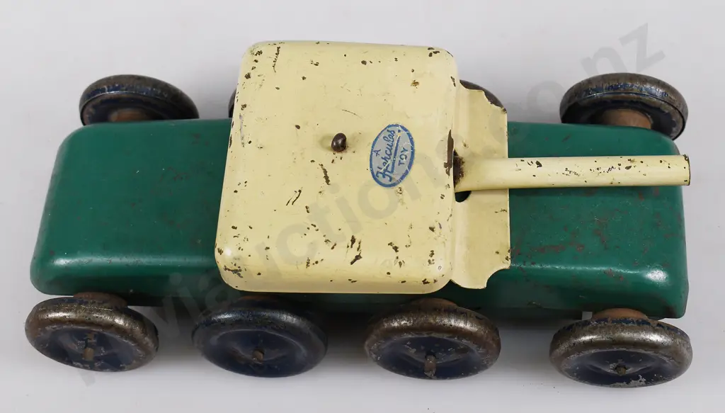 HERCULES NZ TOY MILITARY TANK Image 1++