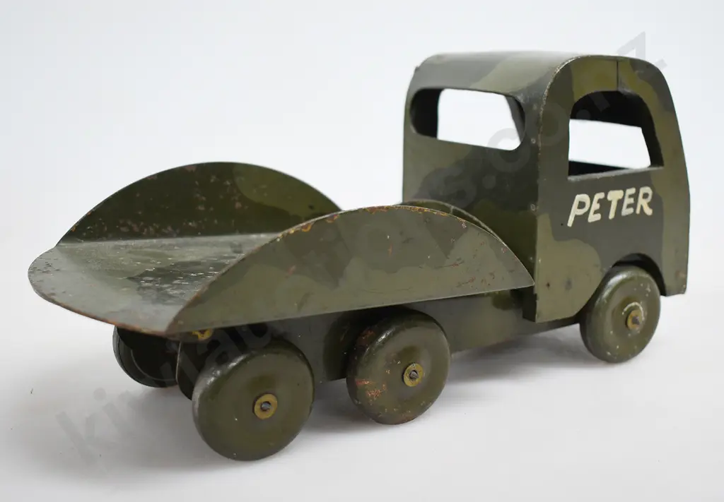 HOMEMADE TIN TRUCK Image 1++