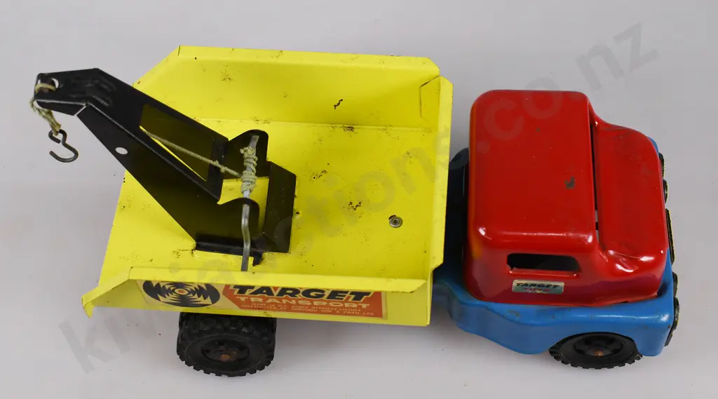 TARGET TOYS BREAKDOWN TRUCK Image 1++