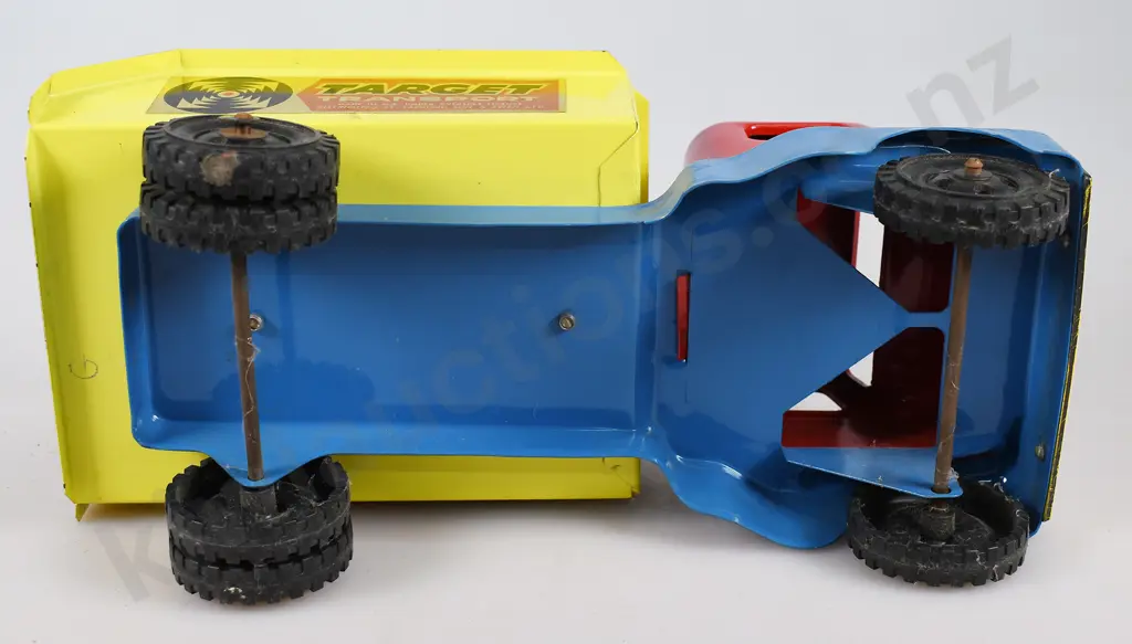 TARGET TOYS BREAKDOWN TRUCK Image 1++