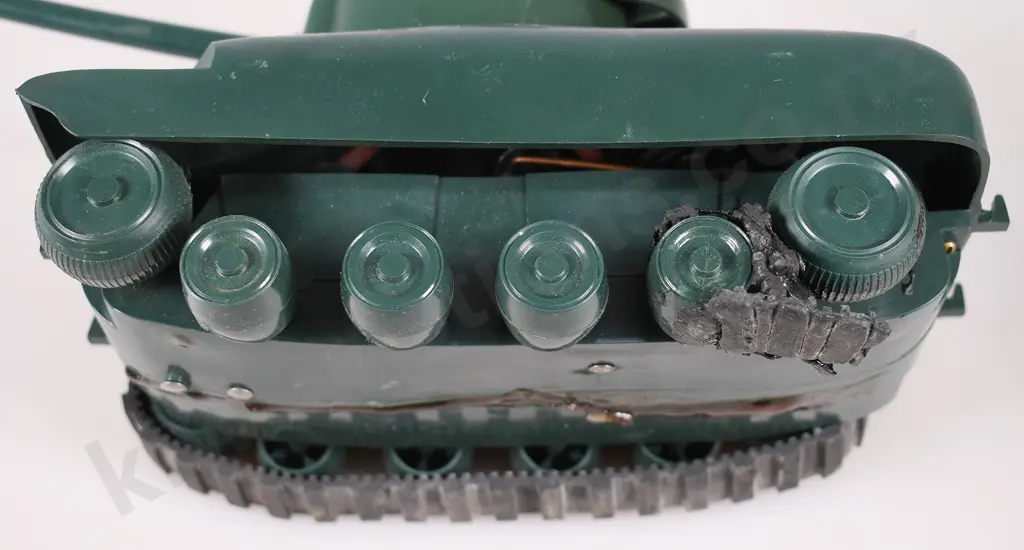 TRI-ANG BOXED MINIC SERIES 2 CLOCKWORK POWERED SHERMAN TANK Image 1++