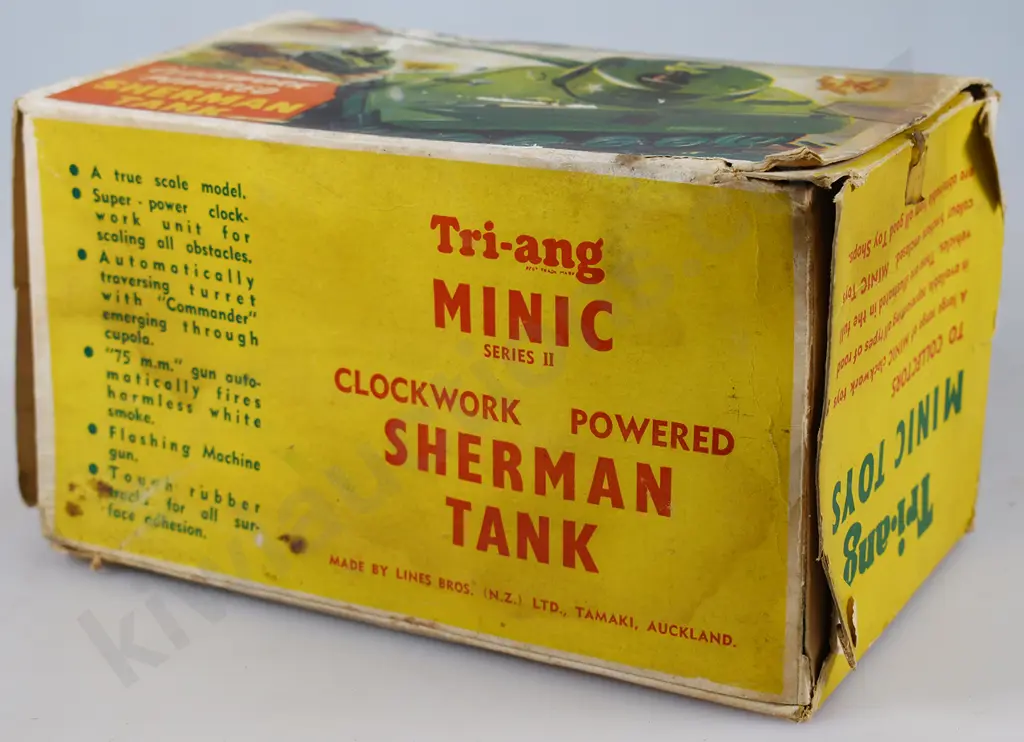 TRI-ANG BOXED MINIC SERIES 2 CLOCKWORK POWERED SHERMAN TANK Image 1++