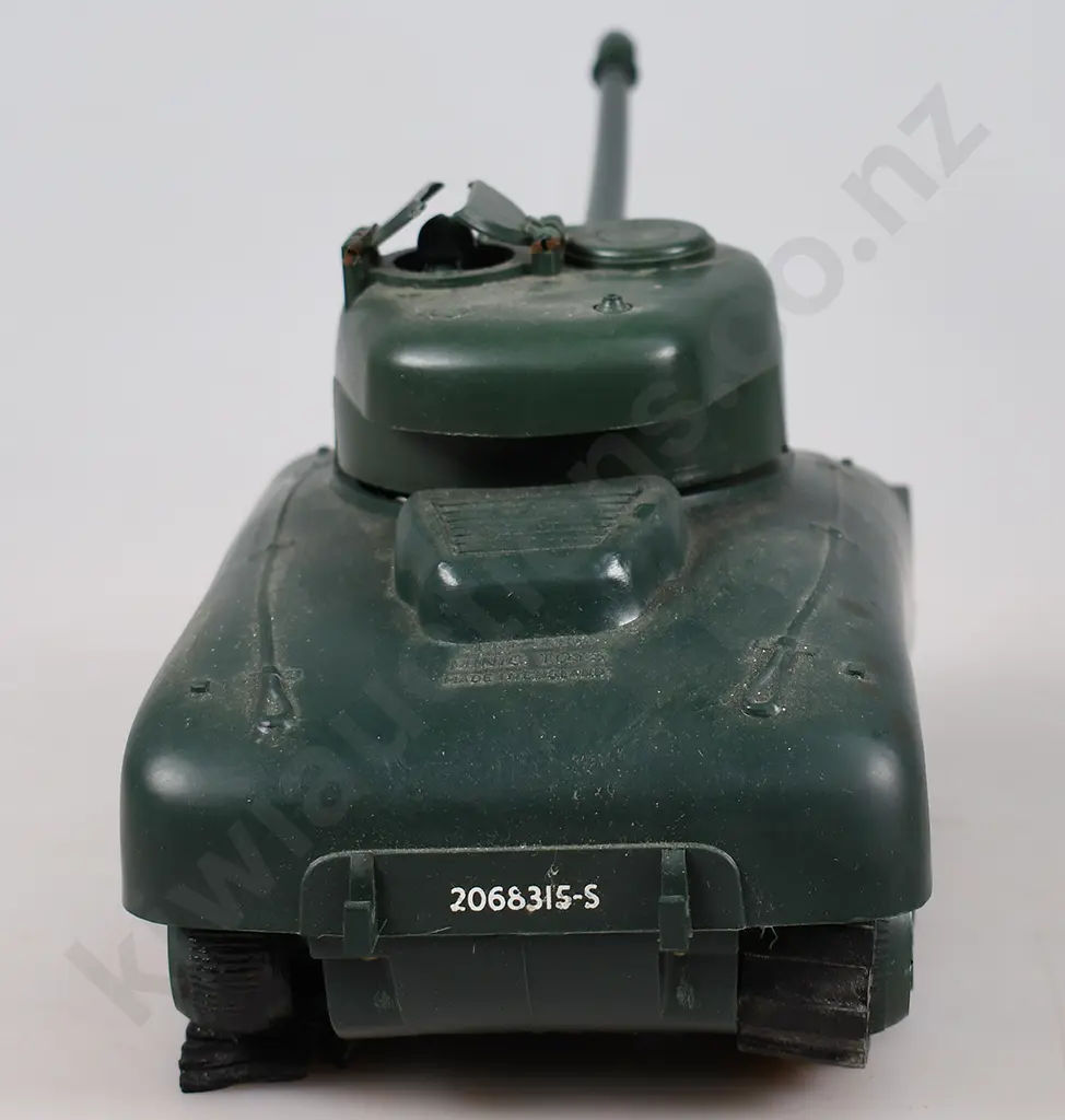 TRI-ANG BOXED MINIC SERIES 2 CLOCKWORK POWERED SHERMAN TANK Image 1++