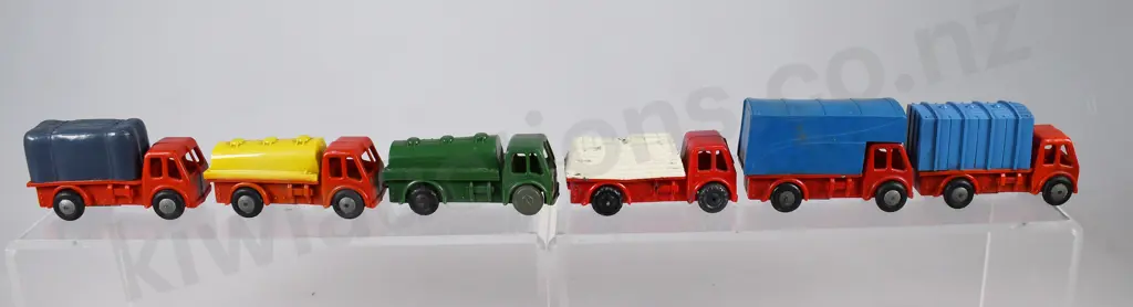 TRI-ANG MINIC TOYS PUSH & GO 000 SERIES MODELS Image 1++