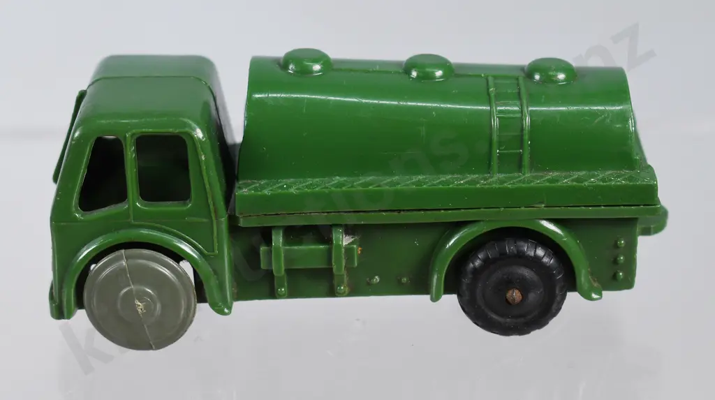 TRI-ANG MINIC TOYS PUSH & GO 000 SERIES MODELS Image 1++