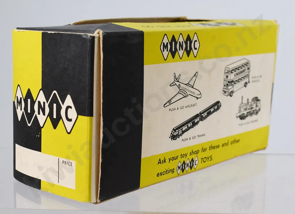 TRI-ANG MINIC DELIVERY VAN BOXED Image 1++