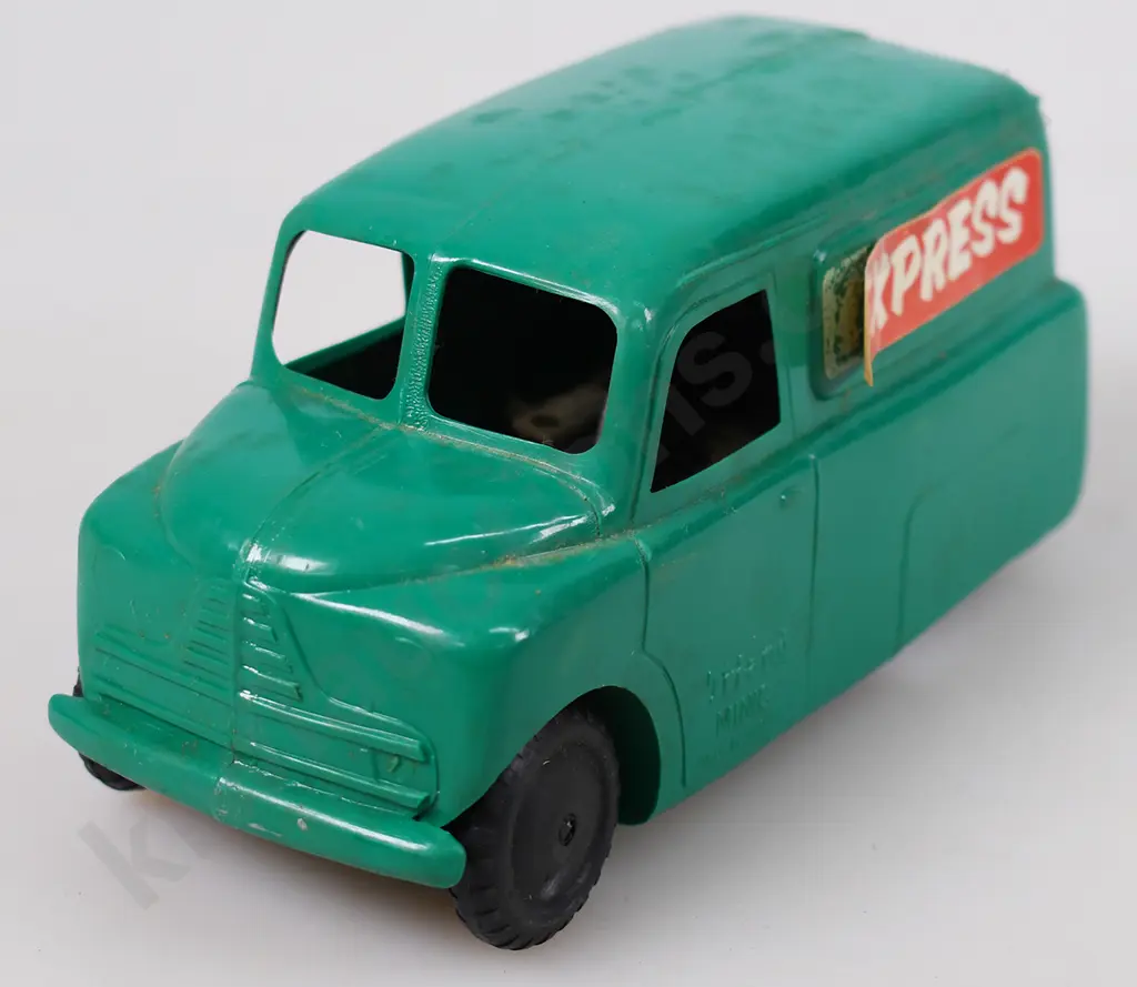 TRI-ANG MINIC DELIVERY VAN BOXED Image 1++