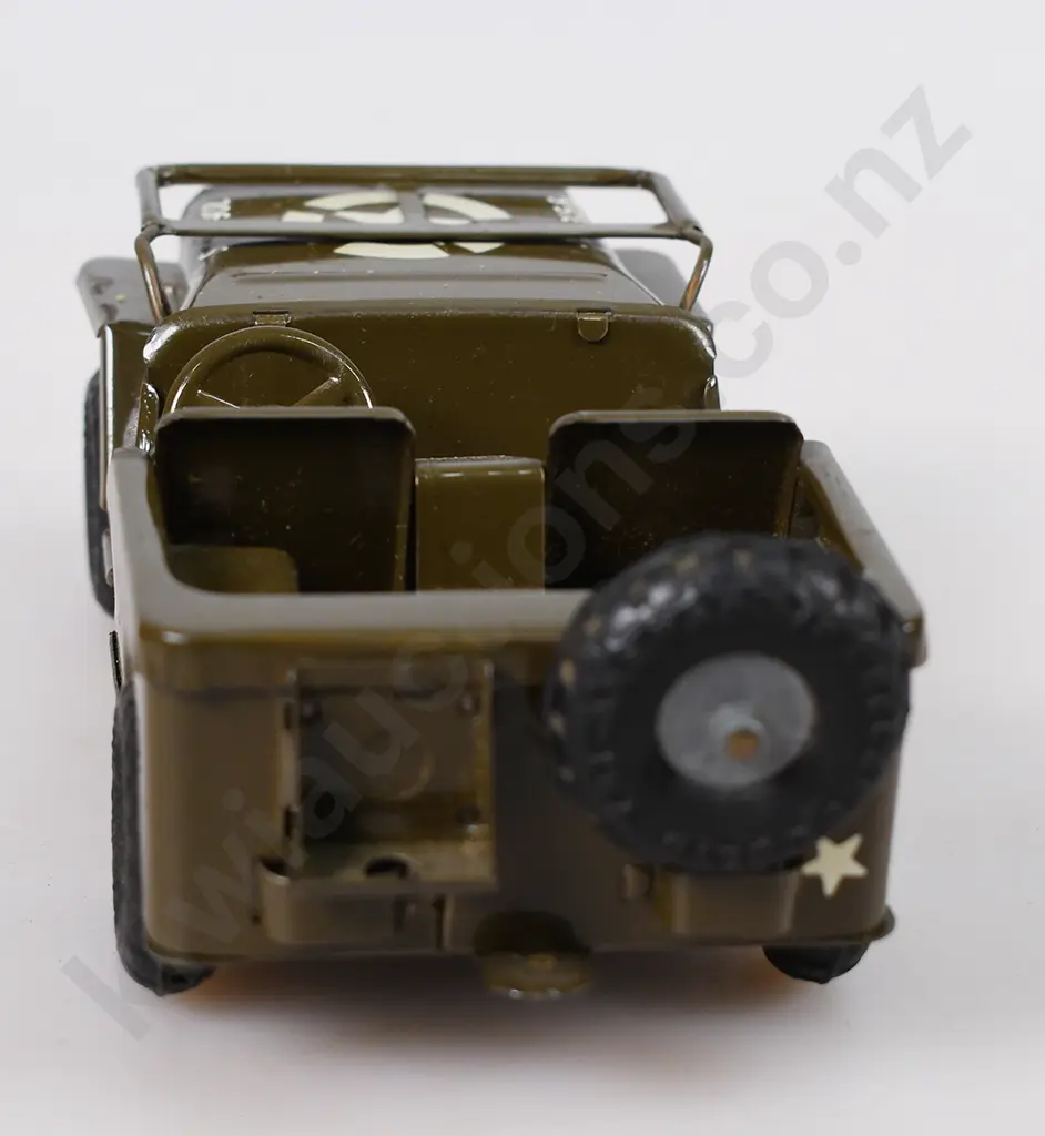 TRI-ANG MINIC CLOCKWORK JEEP No 2 Image 1++