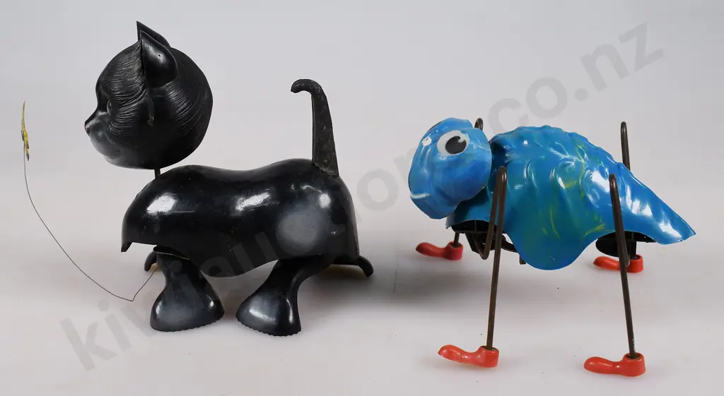 TRIANG CLOCKWORK NOVELTIES Image 1++