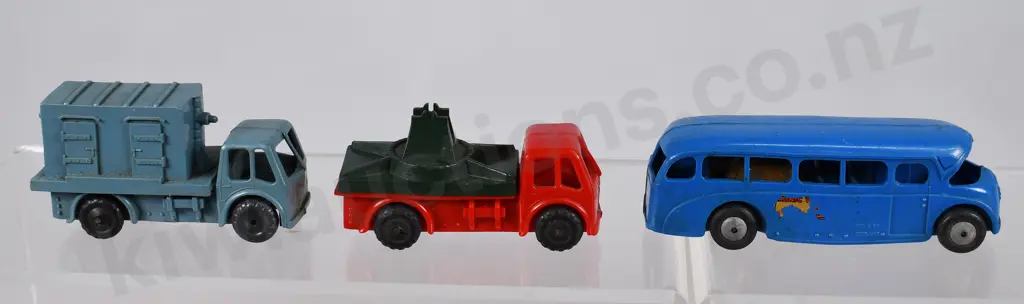 TRI-ANG MINIC TOYS PUSH & GO 000 SERIES MODELS Image 1++