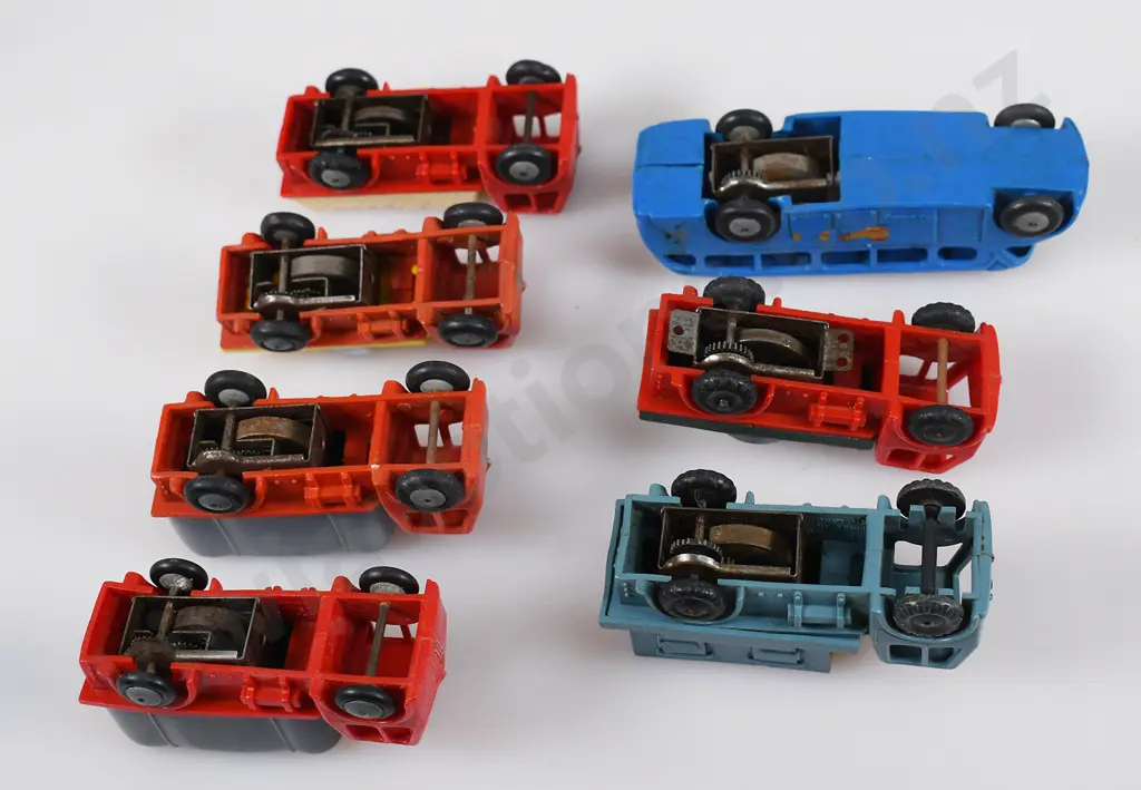 TRI-ANG MINIC TOYS PUSH & GO 000 SERIES MODELS Image 1++