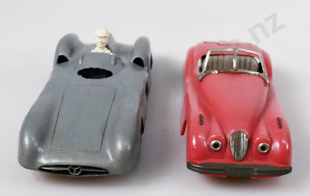 TRI-ANG MINIC MERCEDES, JAGUAR Image 1++